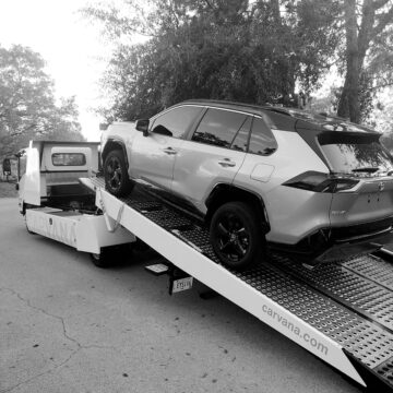 Should I hire an auto transport company or driveaway service?